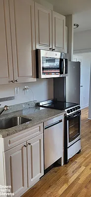 Rented by Brown Harris Stevens | media 16