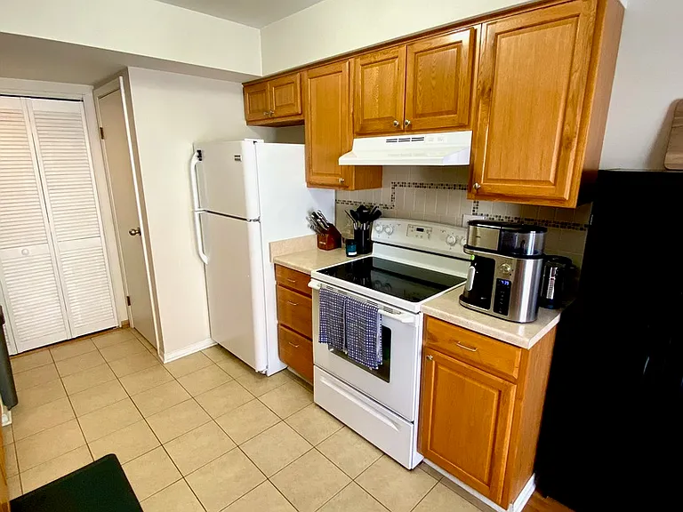 2346 Old Kings Ct #2346 — Photo 5