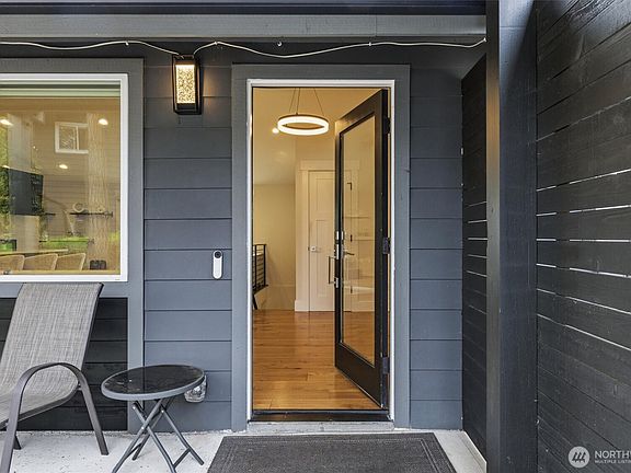 2nd image of 2000 NE 27th Street