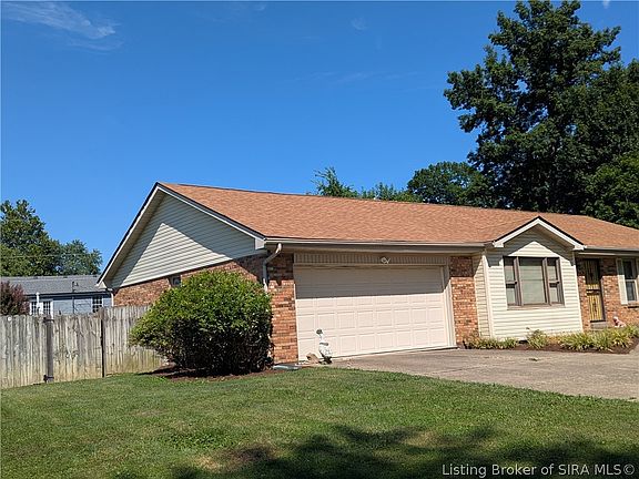 4th image of 932 Hazelwood Park