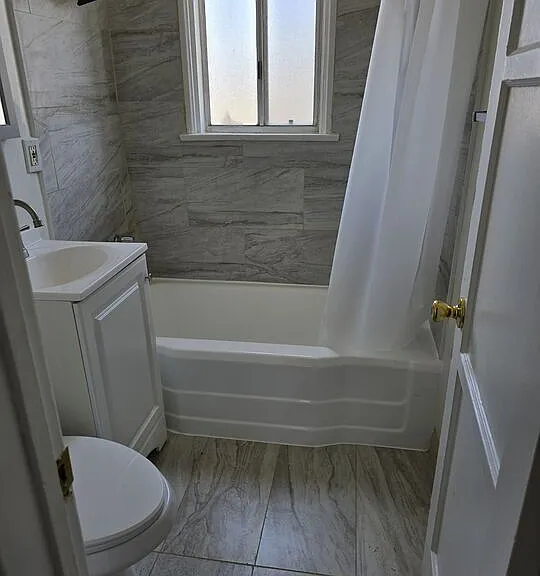 2190 W 26th Pl — Photo 8