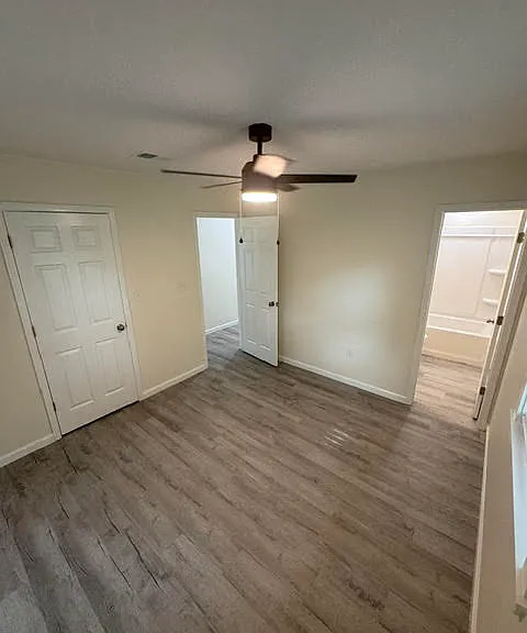 5700 Eastwood Dr — Photo 15
