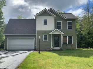 13 Ryans Rdg, Corinth, NY 12822
