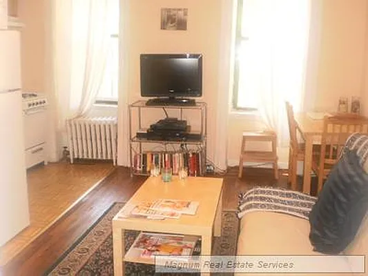 Rented by Magnum Realty Holdings, LLC | media 14