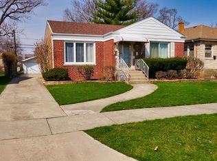 2412 S 5th Ave, North Riverside, IL 60546