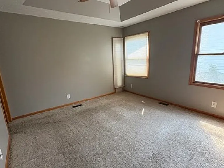 816 Mary Ct — Photo 5