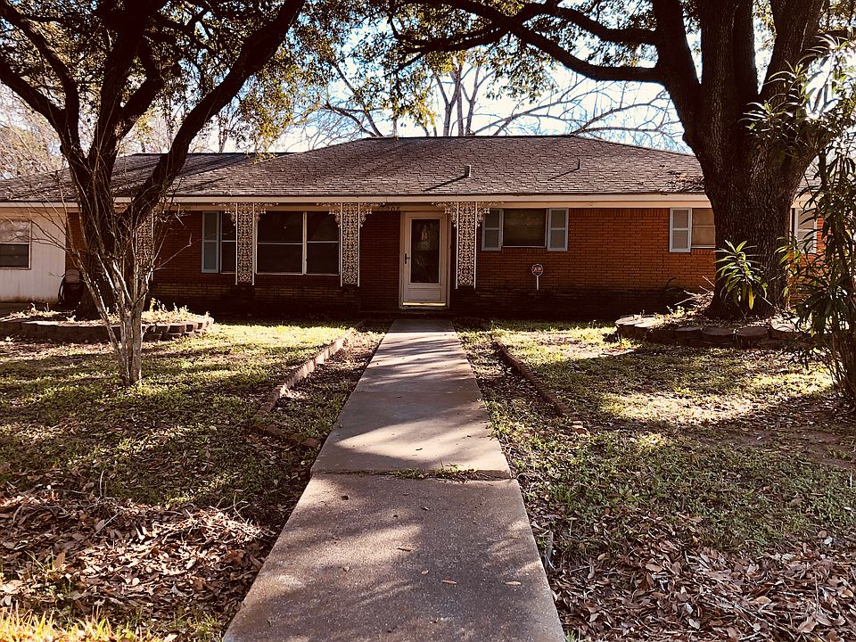 1st image of 208 Lindsey Ave
