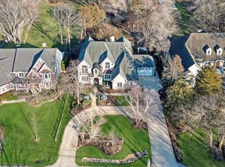 2S523 Madison Ave, Warrenville, IL 60555