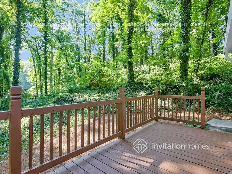 5304 Valleyview Dr — Photo 22