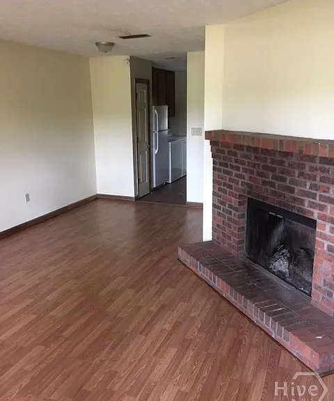 317 Epps Bridge Rd — Photo 4