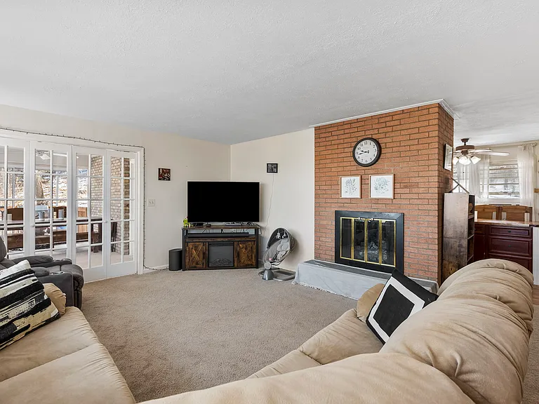 11 N Marley Dr — Photo 5