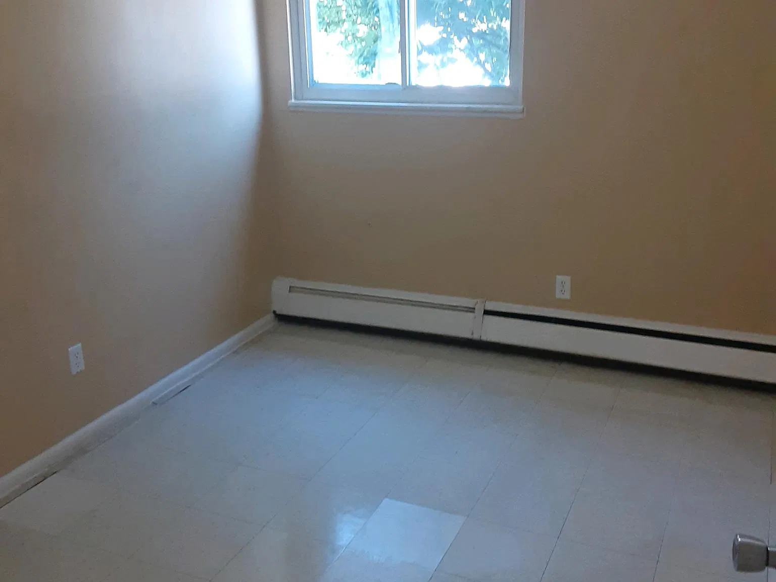 2 bed, 800 sqft, $760 — Photo 2