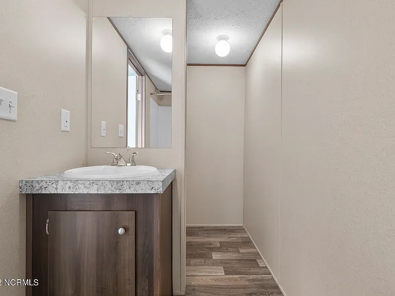 207 Patrick Alan Ln — Photo 20