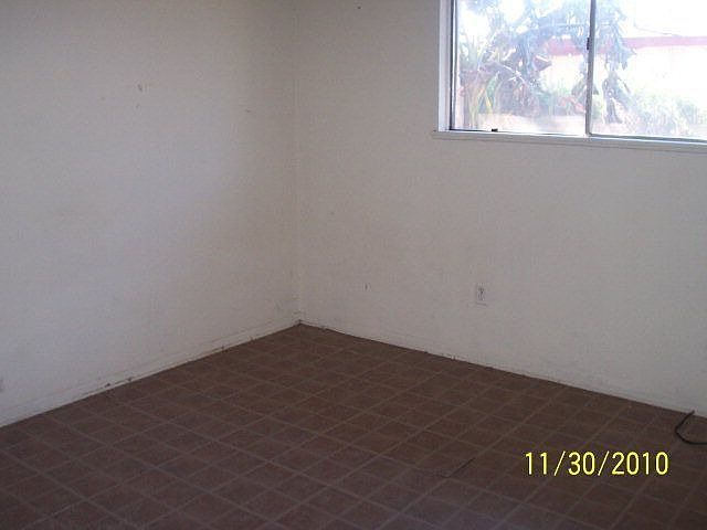 2nd image of 929 W Ave H