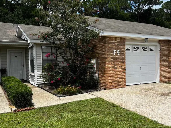 5051 Grande Dr APT F4, Pensacola, FL 32504