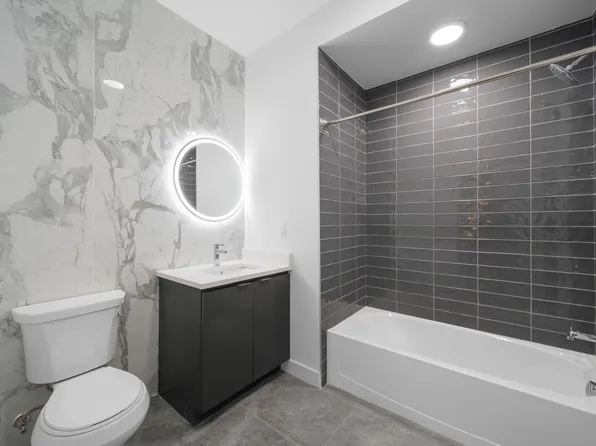 17 Avenue East image 29 of 57