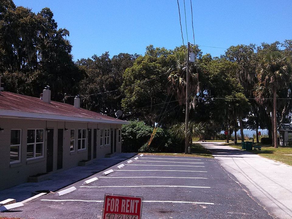 1st image of 10 W Herrick Dr