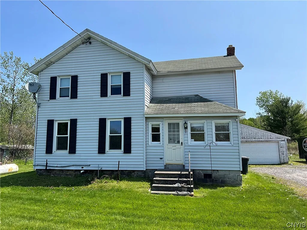 8894 Caughdenoy Road