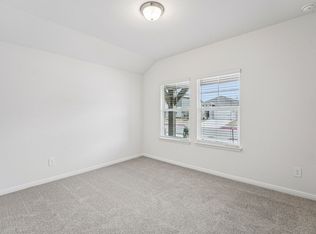 112 Holmby Dr, Hutto, TX 78634