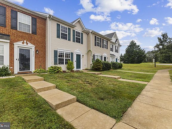 3rd image of 9738 W Midland Way