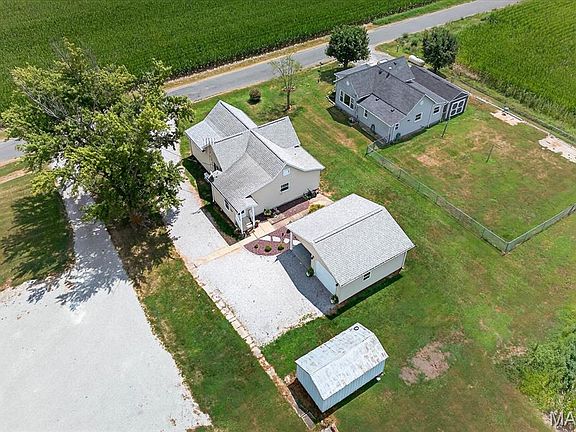 5th image of 9243 Livesay St