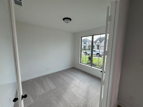 3rd image of 29610 Apple Glen Ct