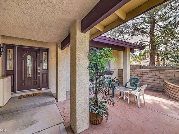 5th image of 1609 Trineo Ct