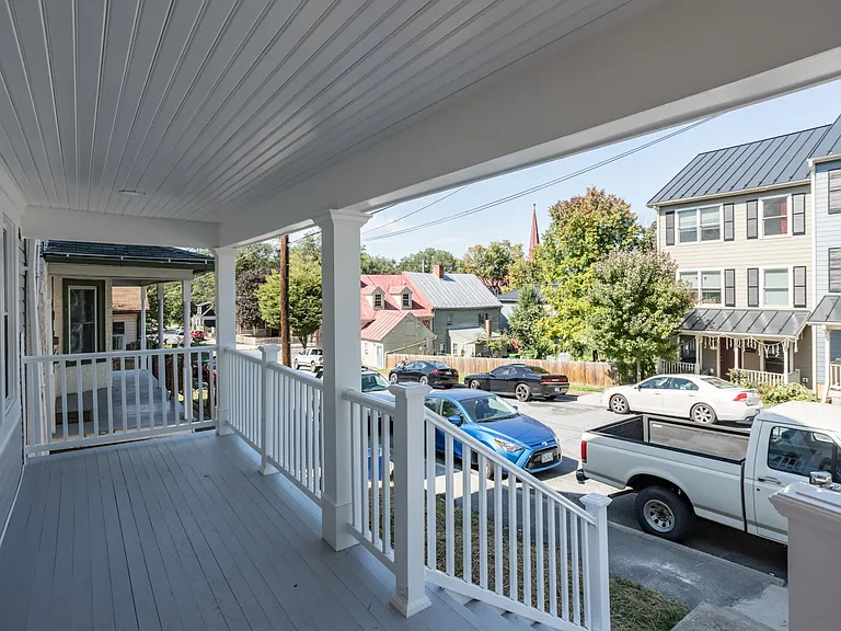 13 E Leicester St — Photo 3