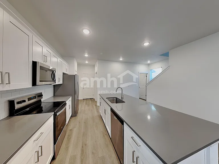 23553 E 3rd Pl — Photo 3