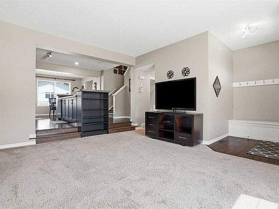 2nd image of 267 S Skyview Springs Gdns NE