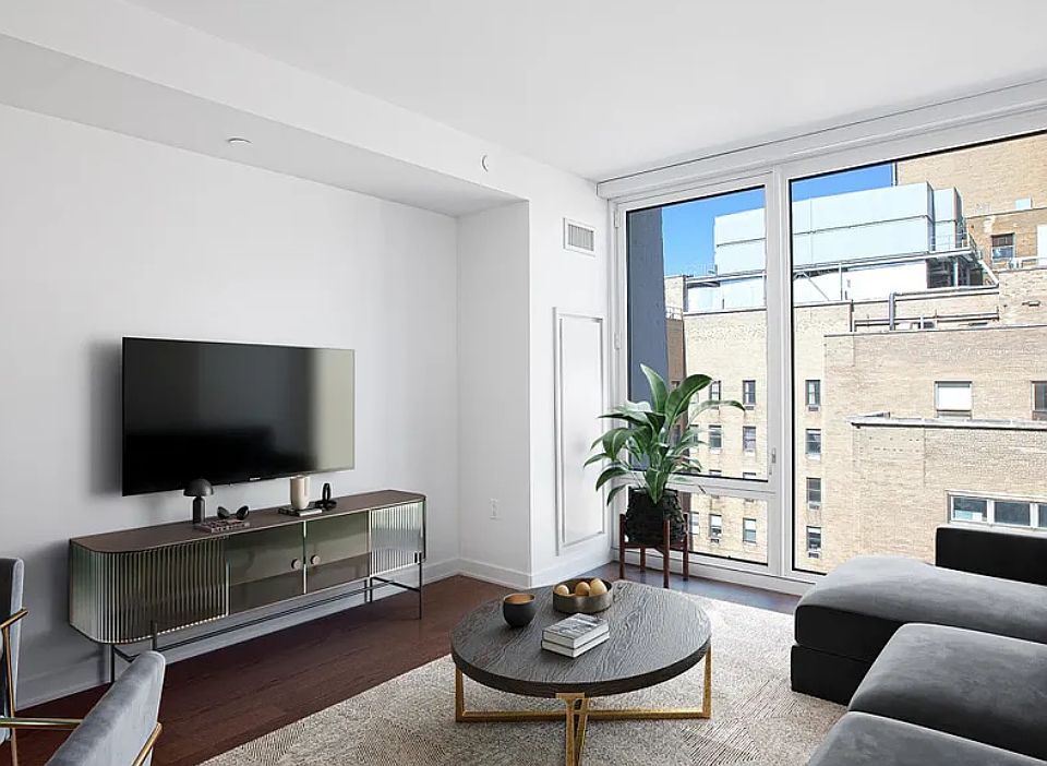 1st image of 110 W 114th St APT 2B