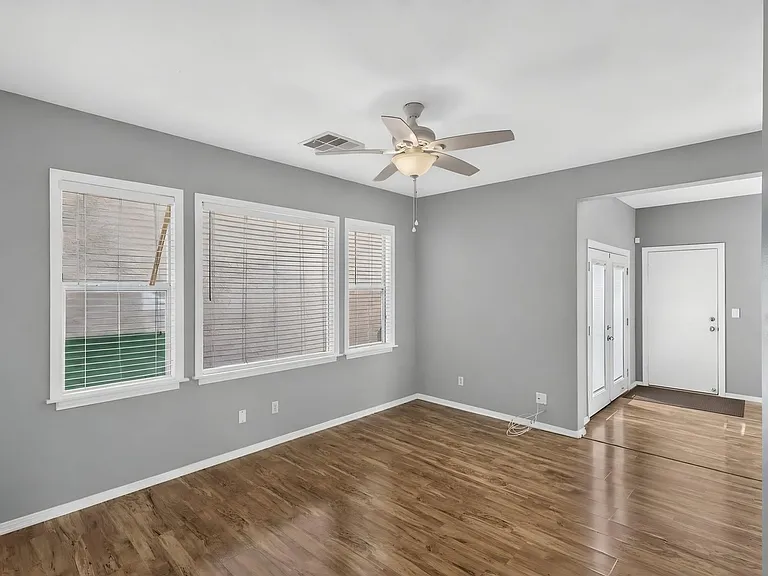8528 Myrsine Ct — Photo 8