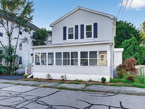 3rd image of 13 Goddard St