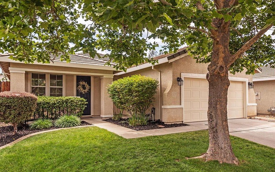 1st image of 2060 Larkflower Way