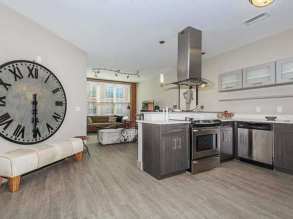 2nd image of 177 Market St #503