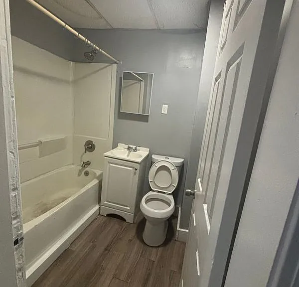 10 Sanford St #1 — Photo 3