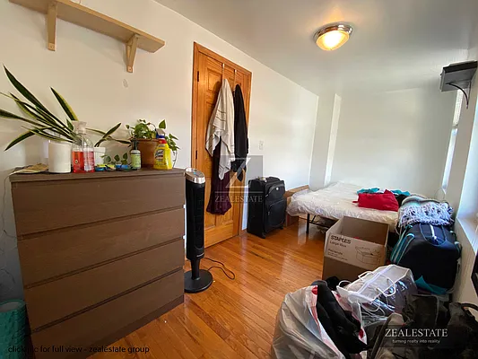 Rented by ZealEstate Group Inc | media 5