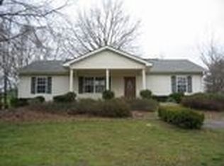 185 Ridgeway Ter, Maysville, GA 30558