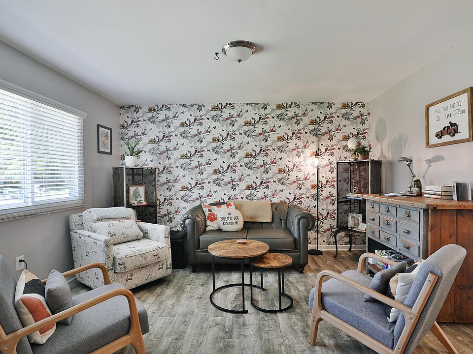 1st image of 2055 Flanders Ct