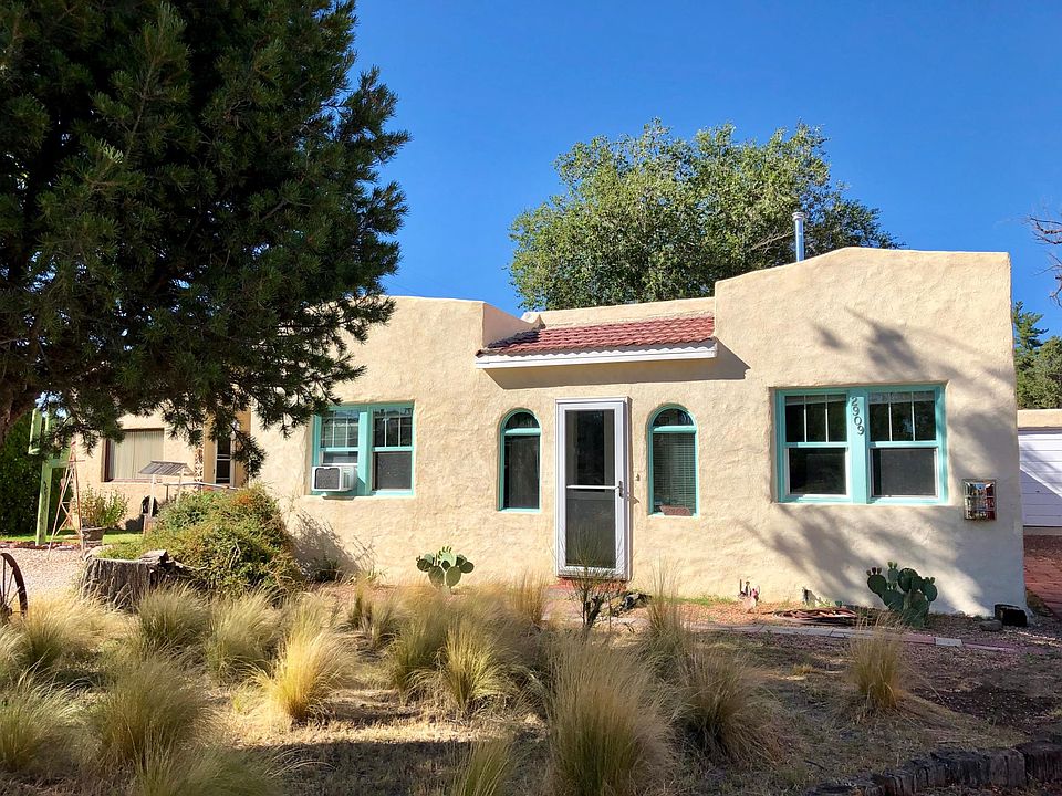 1st image of 2909 Campus Blvd NE