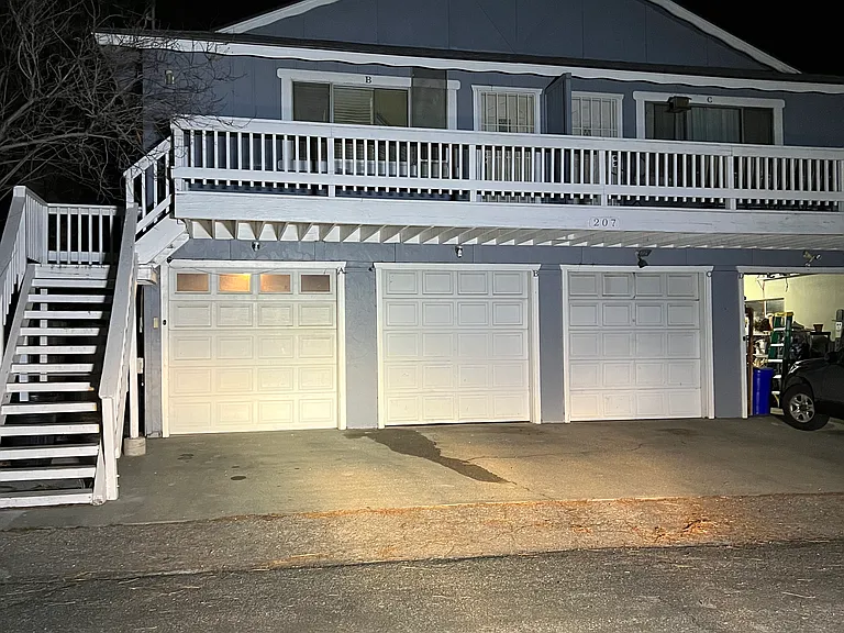 207 Meadow Ln #A — Photo 9