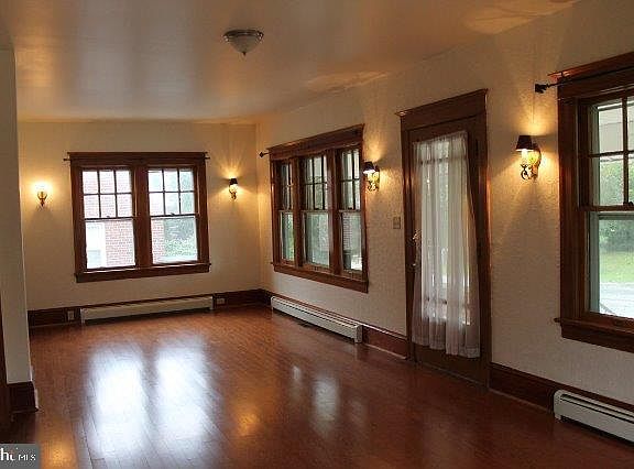 4th image of 2613 Liberty St