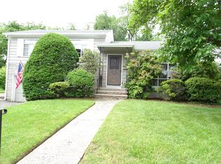 144 Mt View Dr, Clifton, NJ 07013