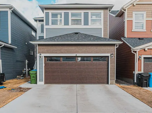 66 W Homestead Park NE, Calgary, AB T3J 2K7