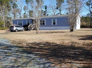 617 Amanda Ln, Hampstead, NC 28443