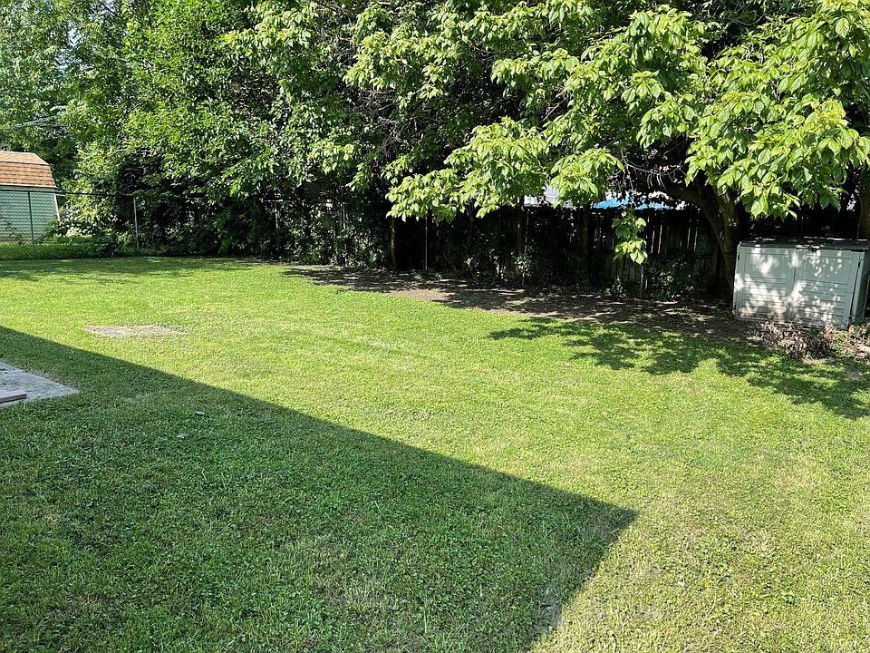 2nd image of 23 Lindway Dr
