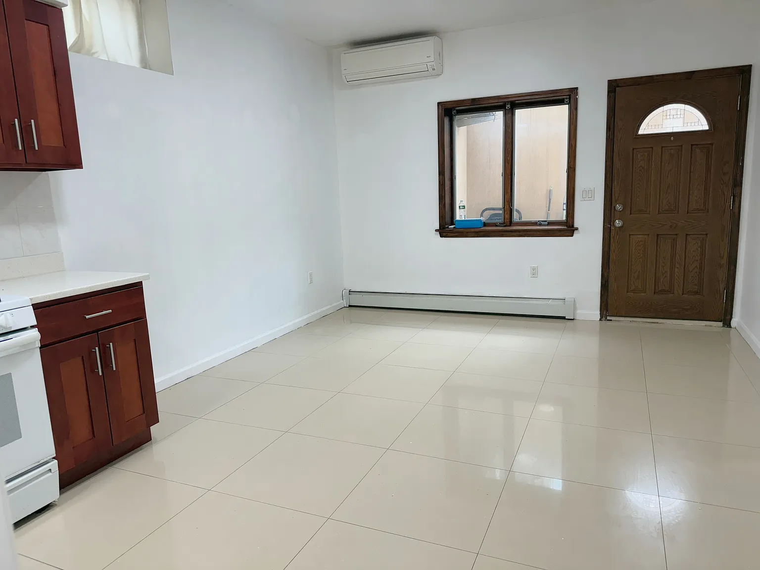 2 bed, 700 sqft, $1,950 — Photo 4