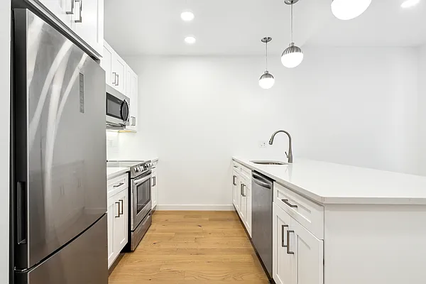 Rented by Freestone Property Group | media 15