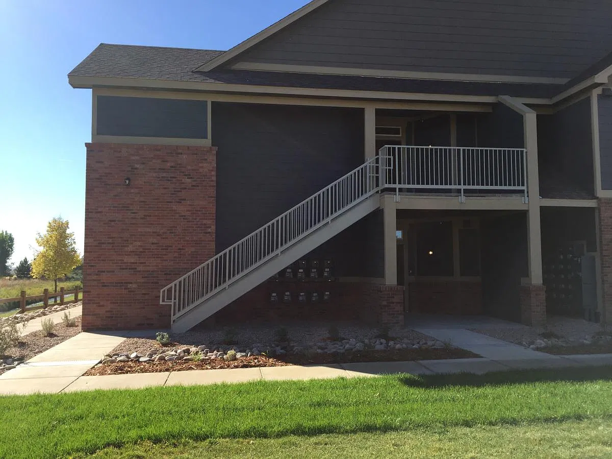 3 bed, 1308 sqft, $2,350 — Photo 2