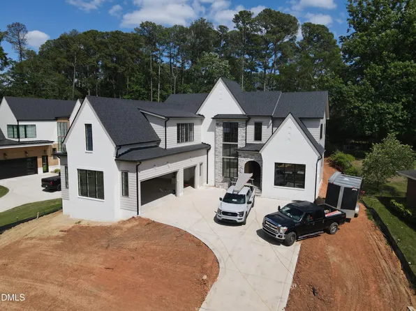 4112 Rockingham Dr, Raleigh, NC 27609
